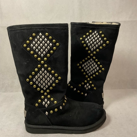 UGG Avondale Studded Suede Boots- Size 8 - Picture 2 of 16